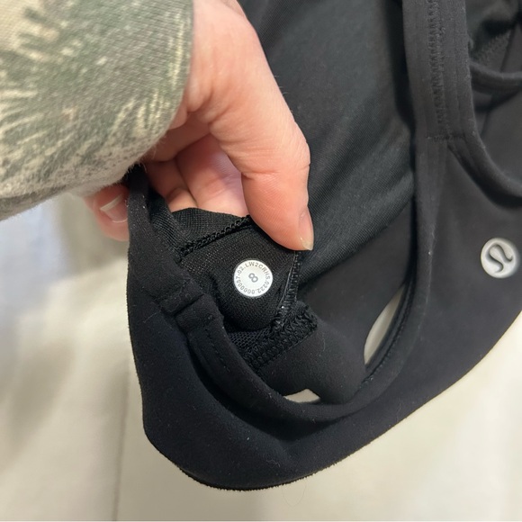 Lululemon Flow Y bra - Picture 3 of 3